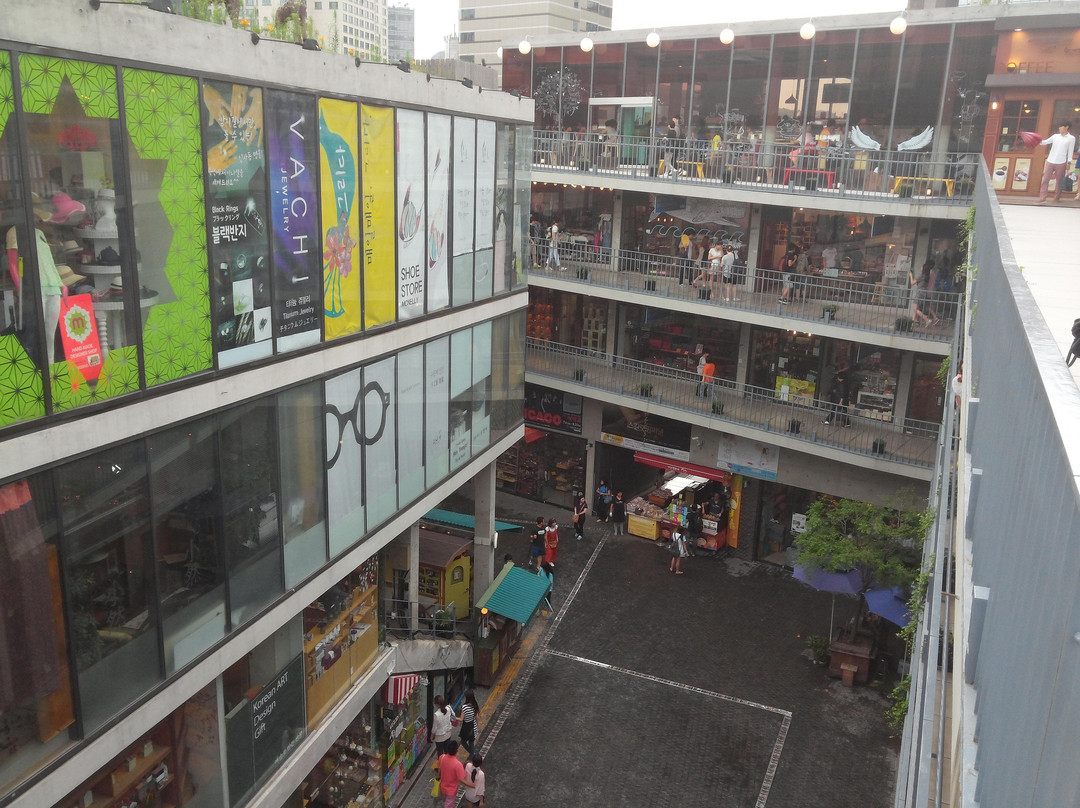 人人街商场-首尔必去景点
