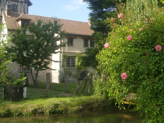 Chaufour-les-Bonnieres酒店住宿-Moulin des Chennevieres
