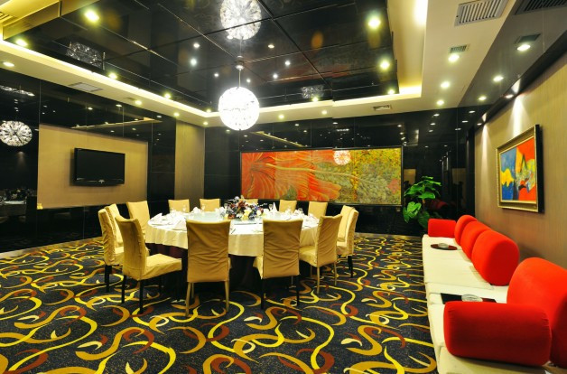 国豪大酒店主图