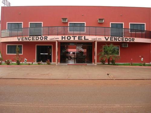 Hotel E Restaurante Vencedor-官方