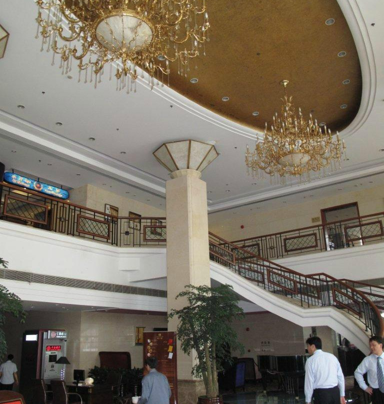 维也纳国际酒店上海火车站龙门店主图