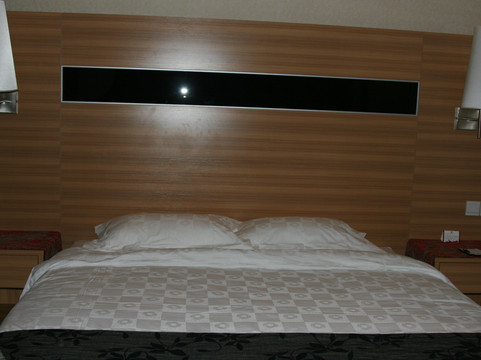 荷泰温泉酒店主图