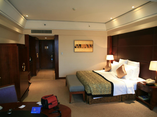 华侨温德姆至尊豪廷大酒店主图