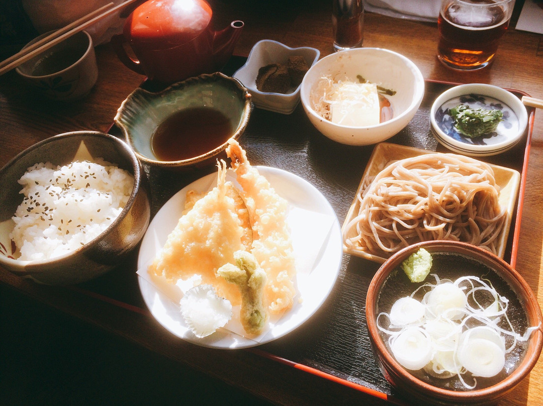 お食事処 てのひら館