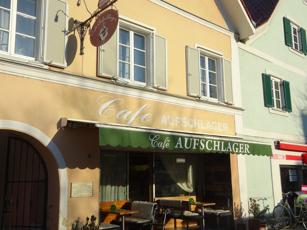 Mixnitz餐馆和美食-Cafe Aufschlager