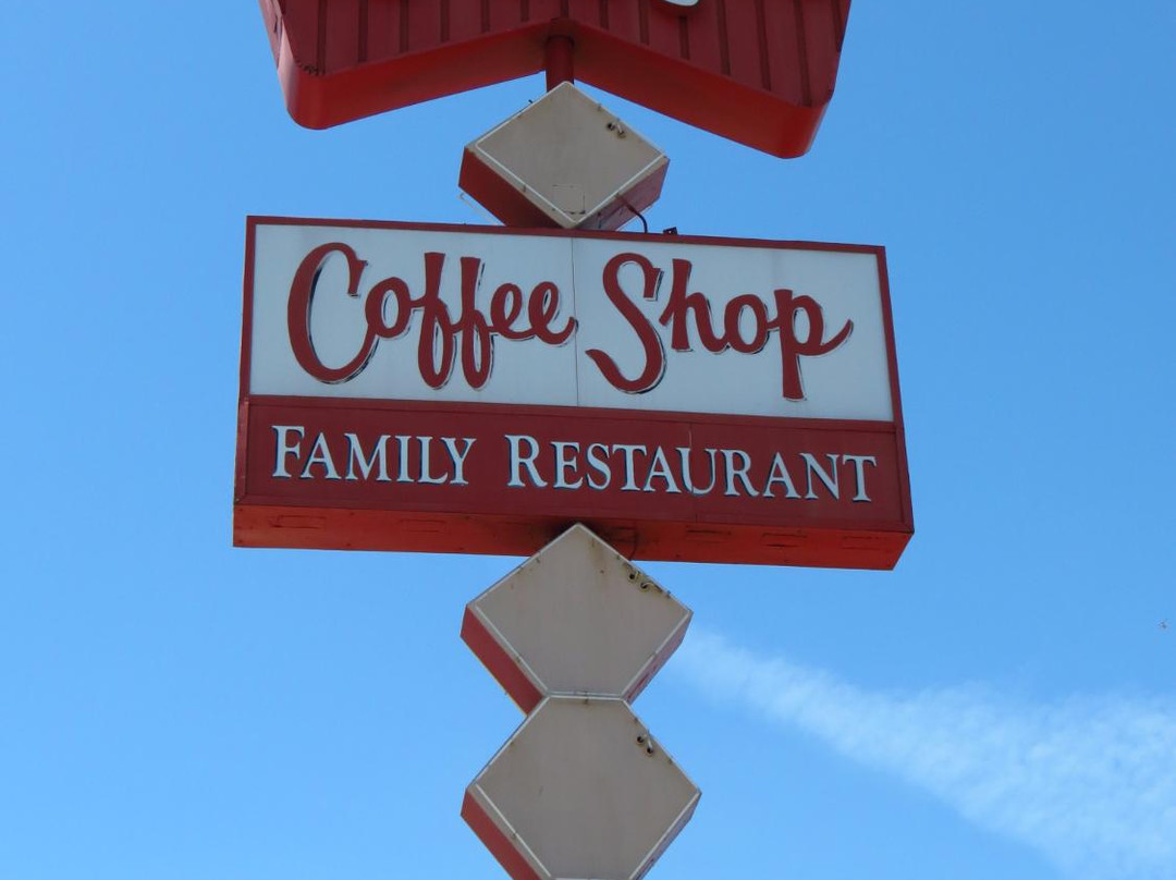 Cantil餐馆和美食-Hot N Tot