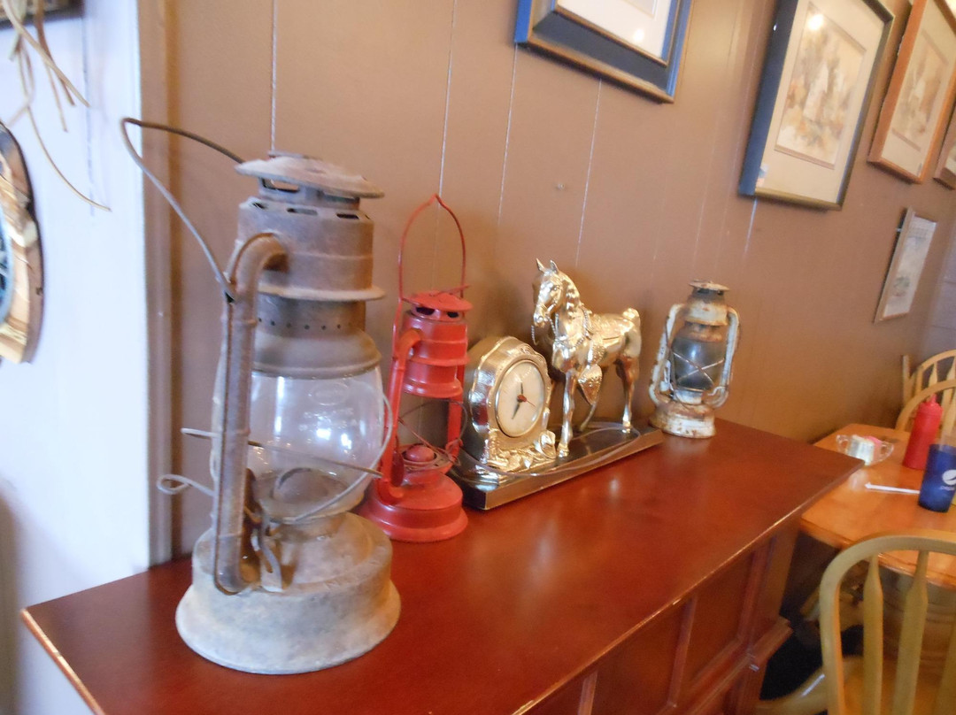 Roberts餐馆和美食-The Rusty Lantern