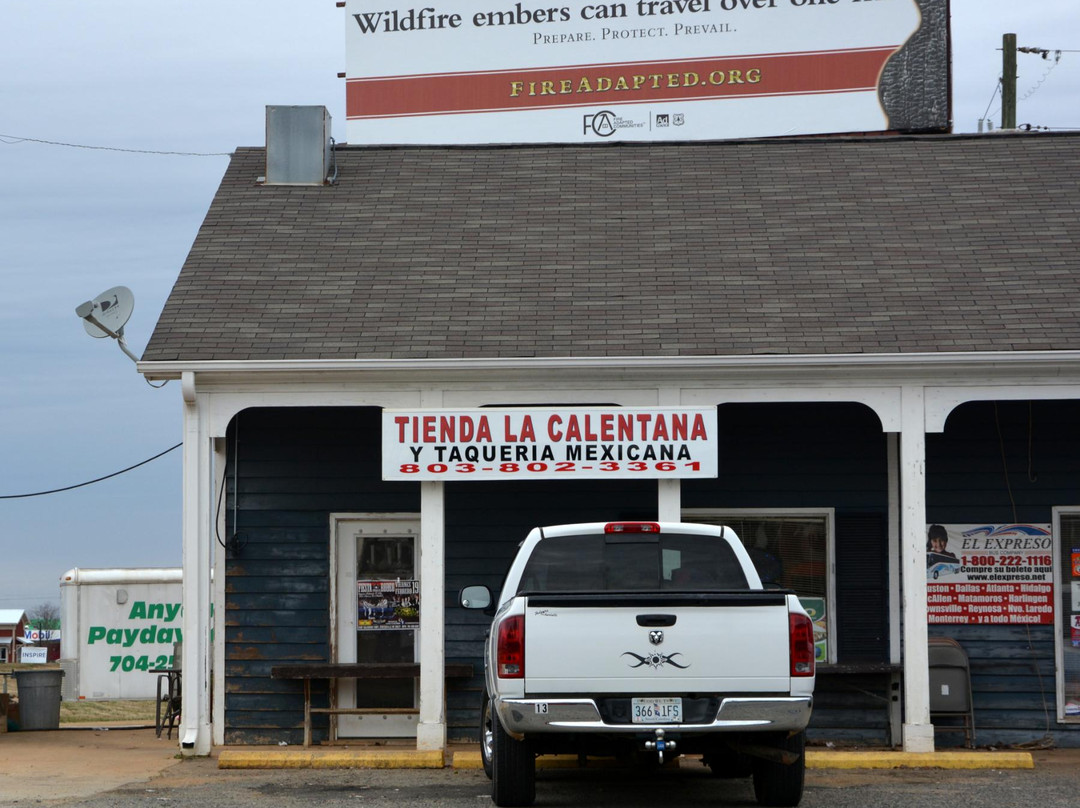 La Calentana Shop and Taqueria