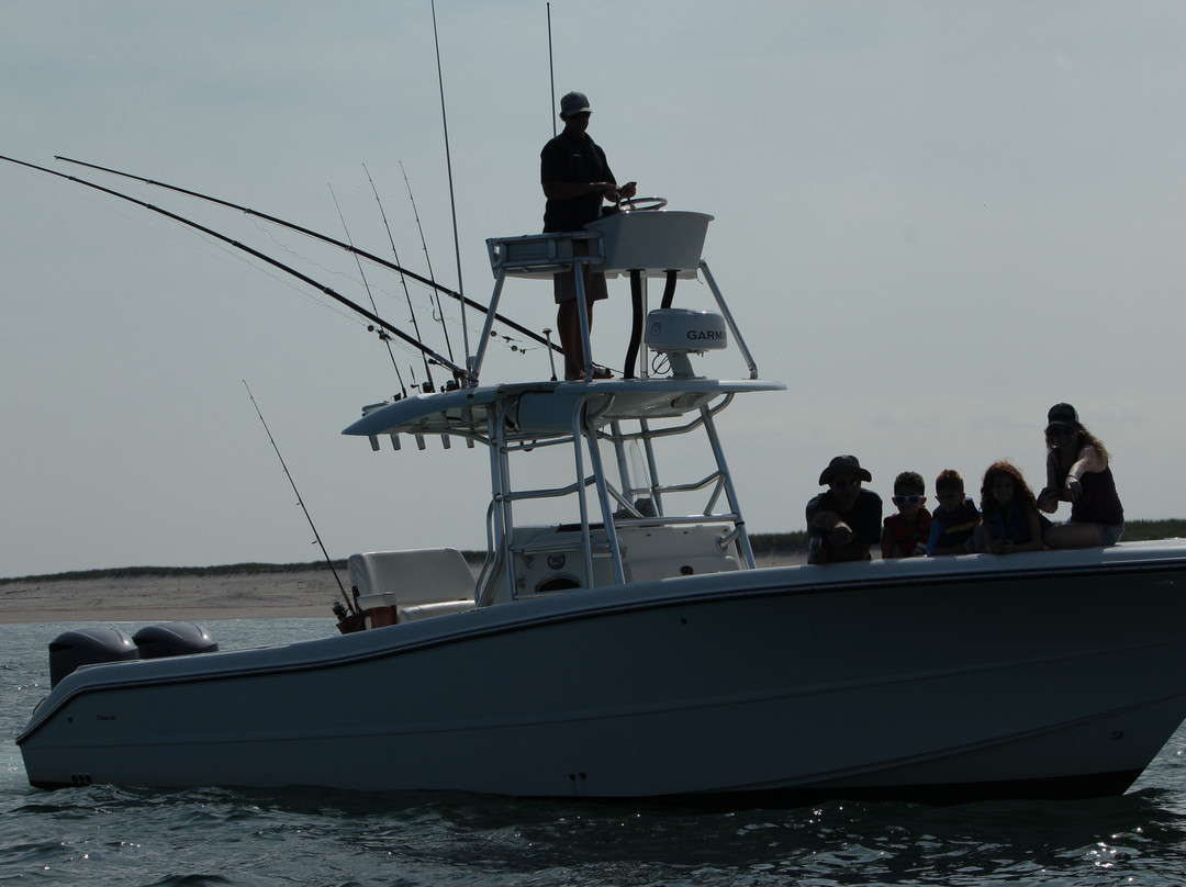 BlueWater Entertainment-查塔姆必去景点