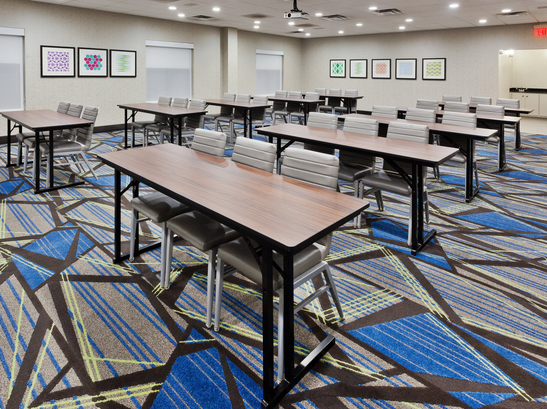 Holiday Inn Express & Suites Rome By IHG主图