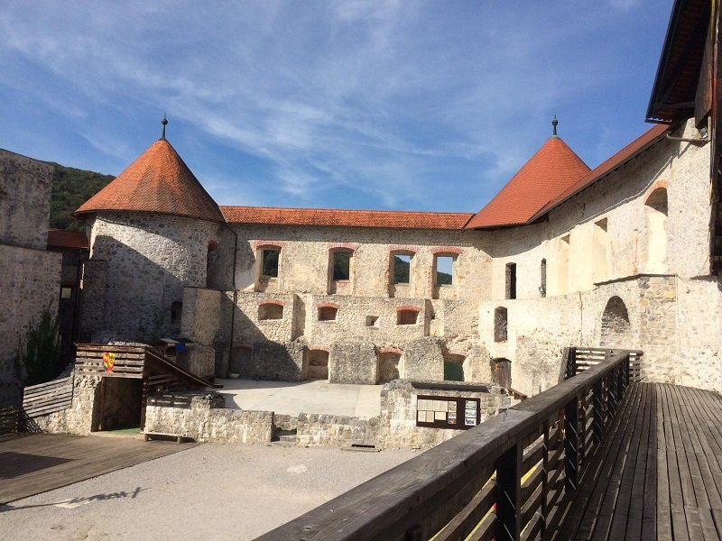 Žužemberk Castle景点图片