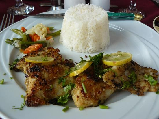 Esna餐馆和美食-Maxime Restaurant