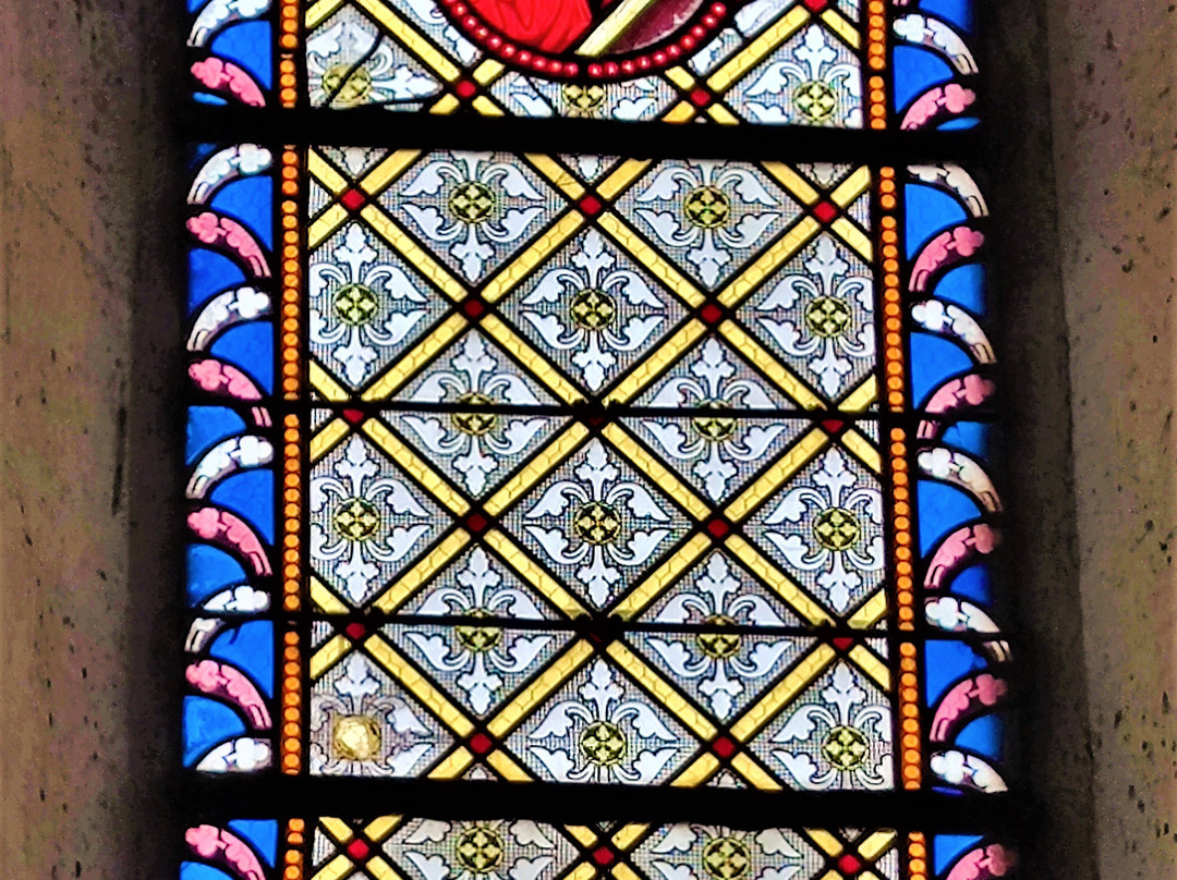 Eglise Saint-Hilaire de Savigné-Savigne必去景点