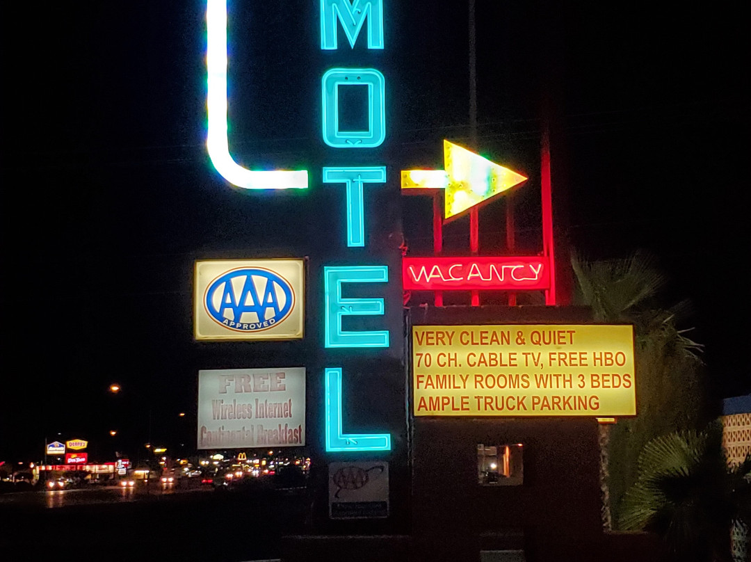 White Sands Motel主图