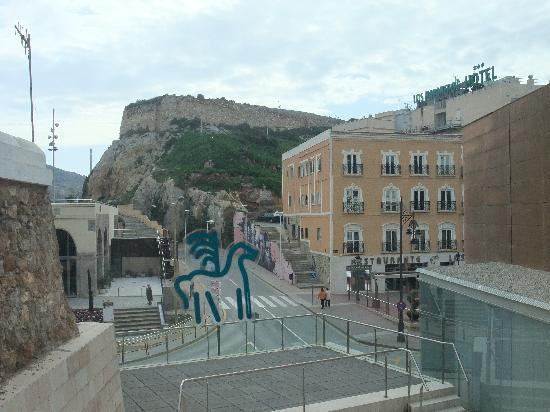 Punic Wall景点图片
