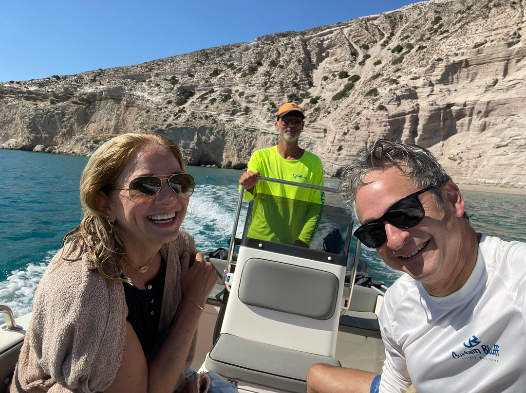 Pits Watersports-米洛斯岛必去景点