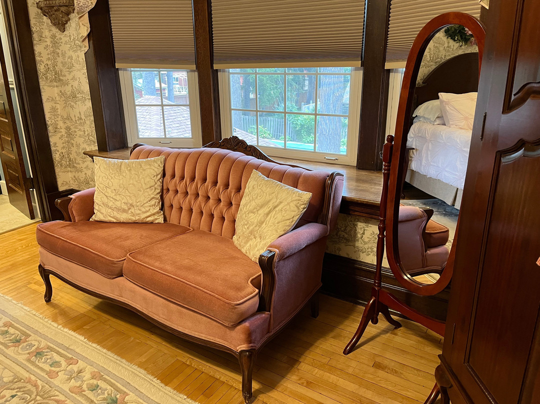 Birmingham Manor Bed and Breakfast主图