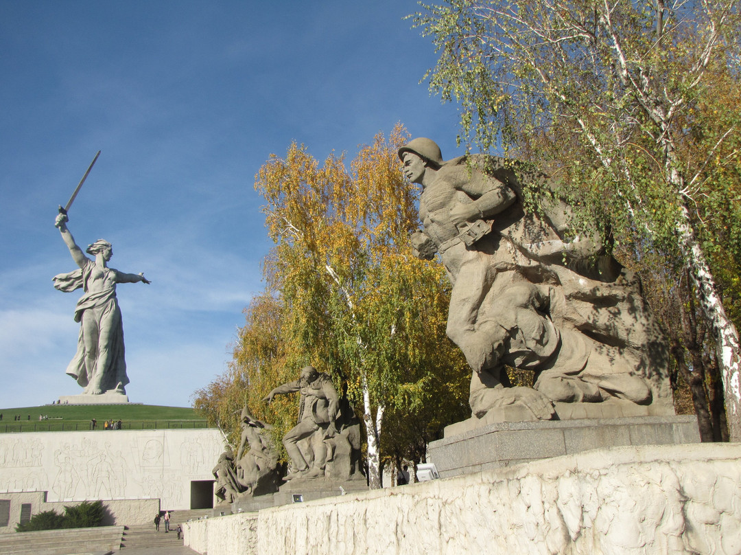 The Motherland Calls Sculpture景点图片