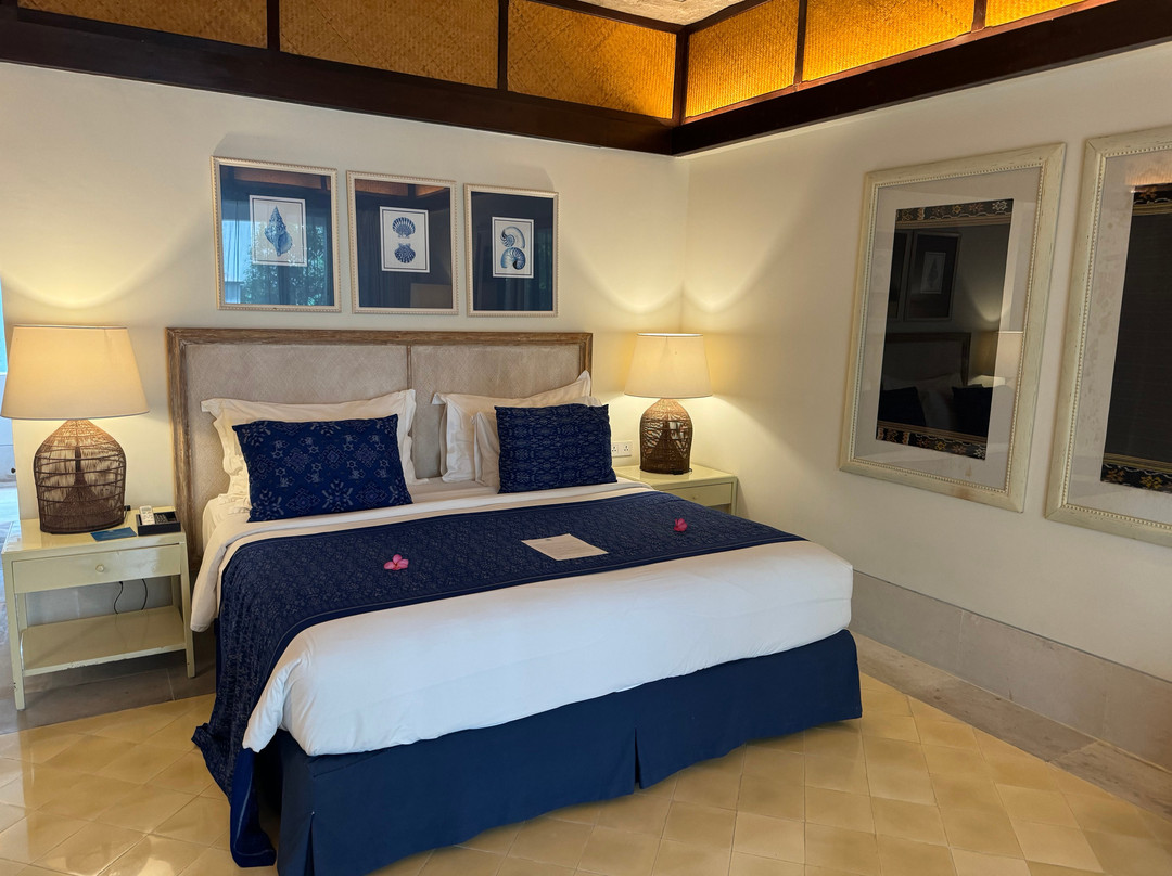 速达马拉套房和圣吉吉别墅酒店主图