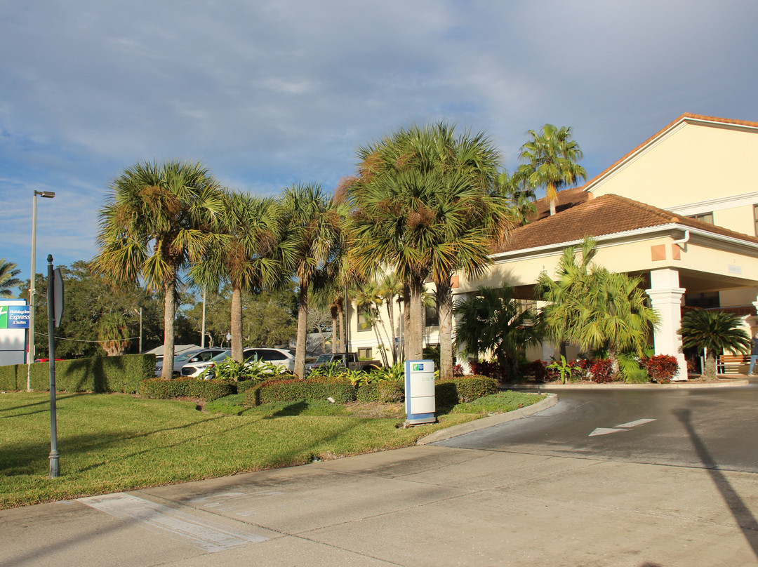 Holiday Inn Express & Suites Clearwater North/Dunedin By IHG主图