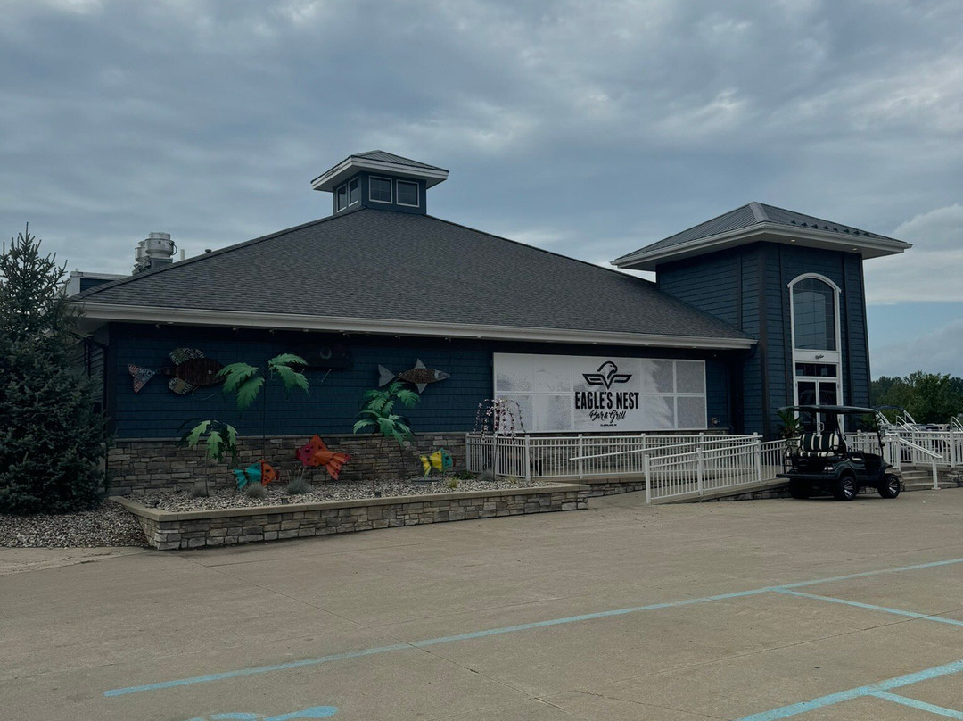 Eagle Nest Bar & Grill