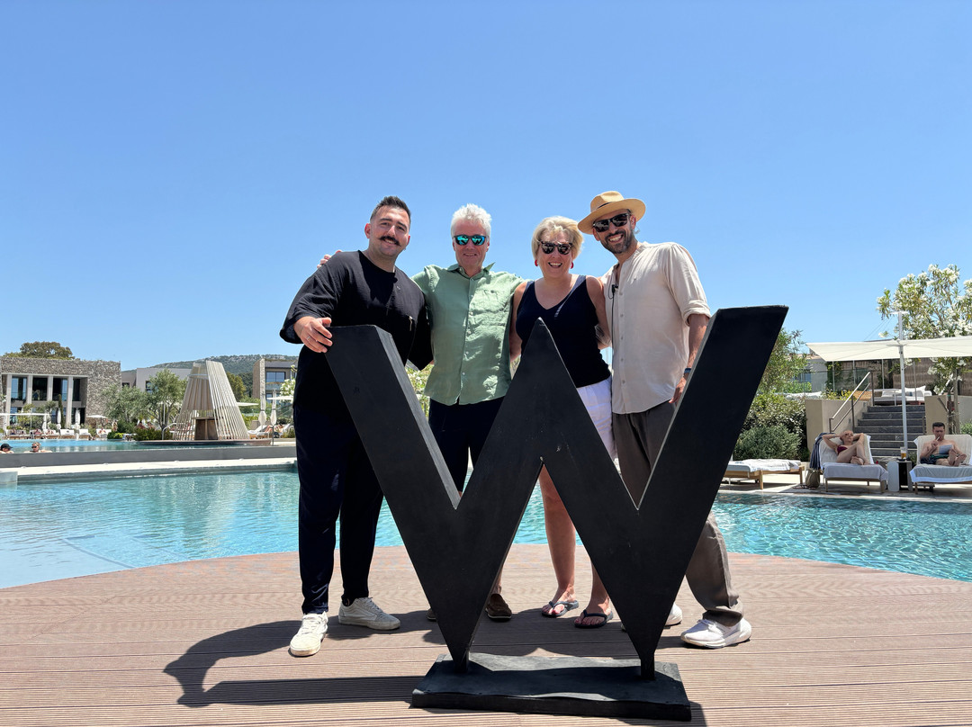 W Costa Navarino主图