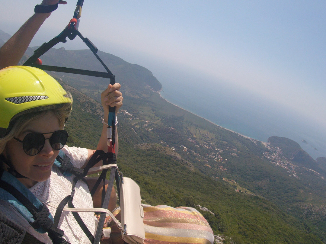 Paragliding Beauty Montenegro景点图片