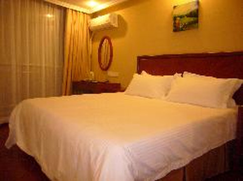 格林豪泰扬州瘦西湖文昌阁快捷酒店主图