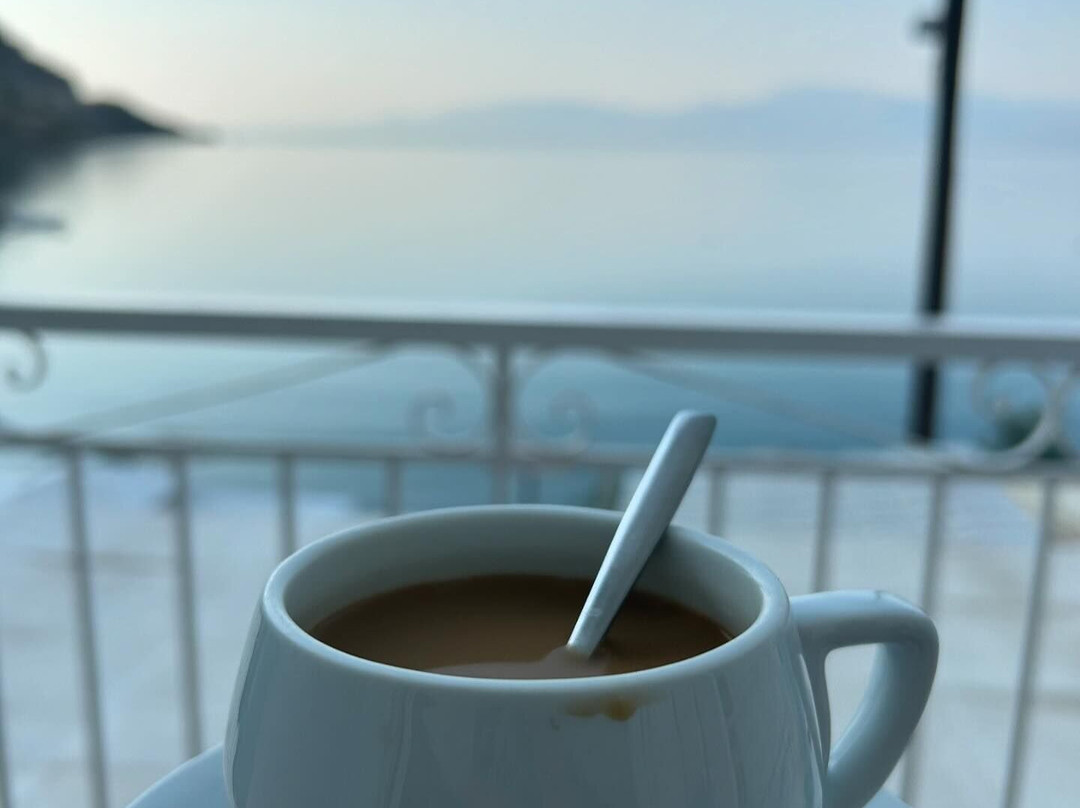 Paradisos Hotel主图