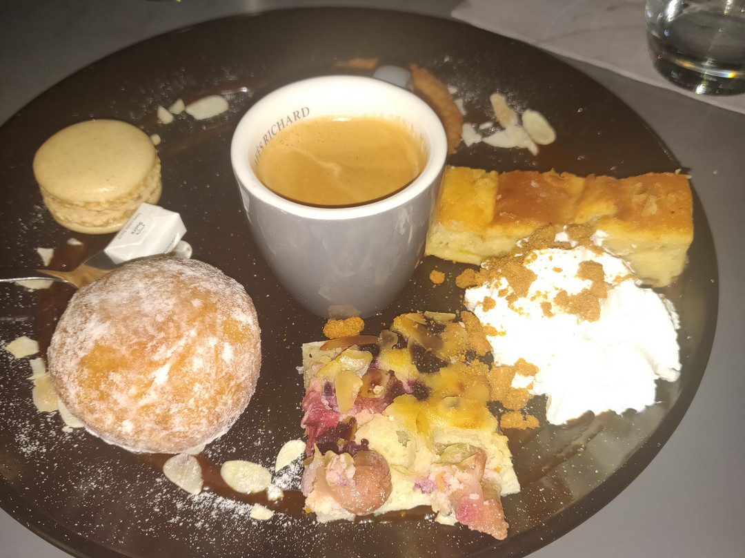 Hotel Aldaburua主图