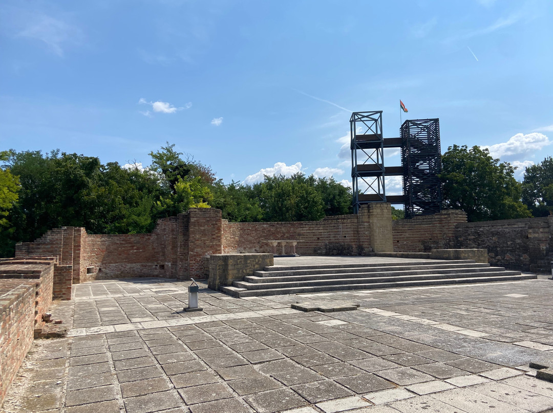 Somogyvár Abbey景点图片