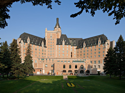 三角洲贝斯伯勒酒店主图