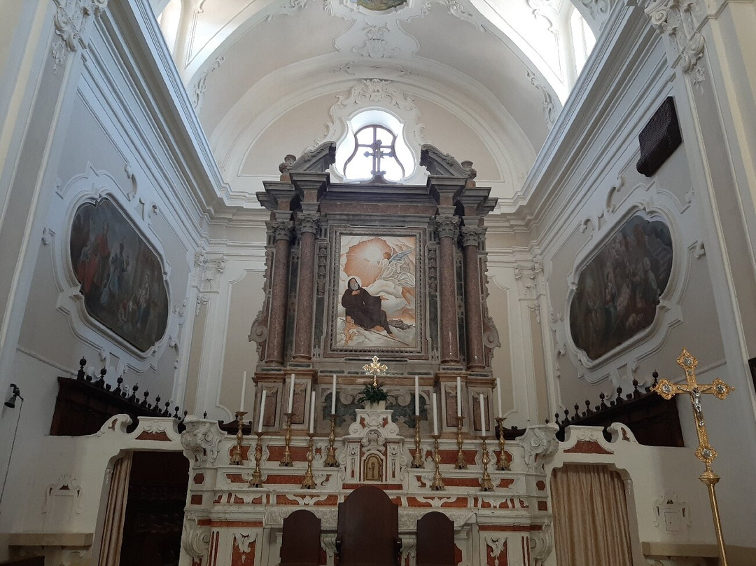 Chiesa di San Francesco di Paola-阿尔托蒙泰必去景点