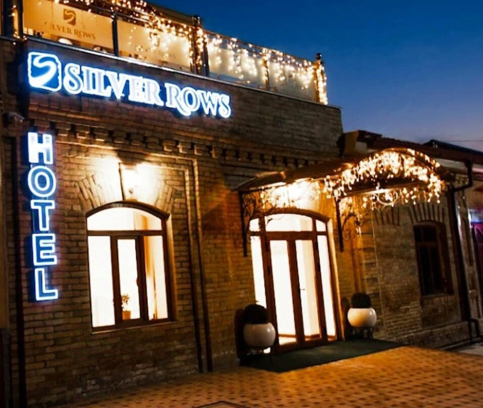 Hotel Silver Rows