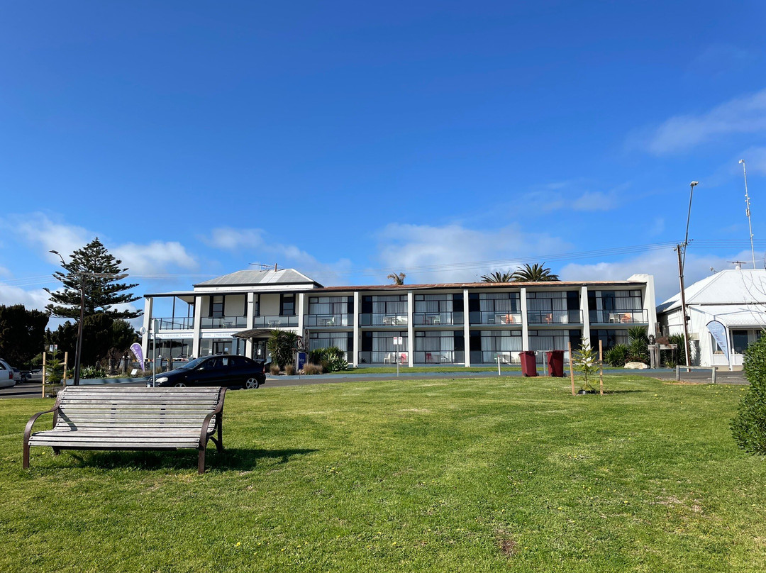 袋鼠岛海滨酒店主图