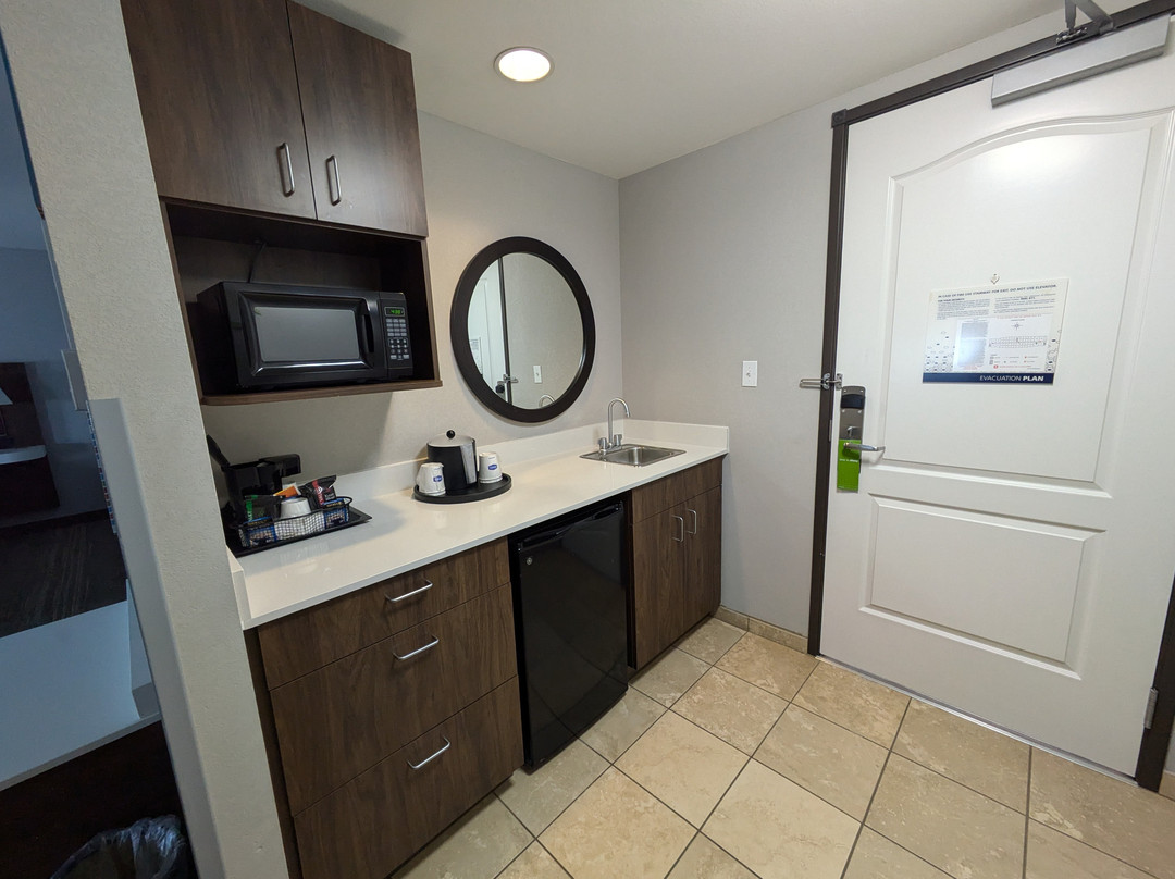 Hampton Inn & Suites Burlington主图