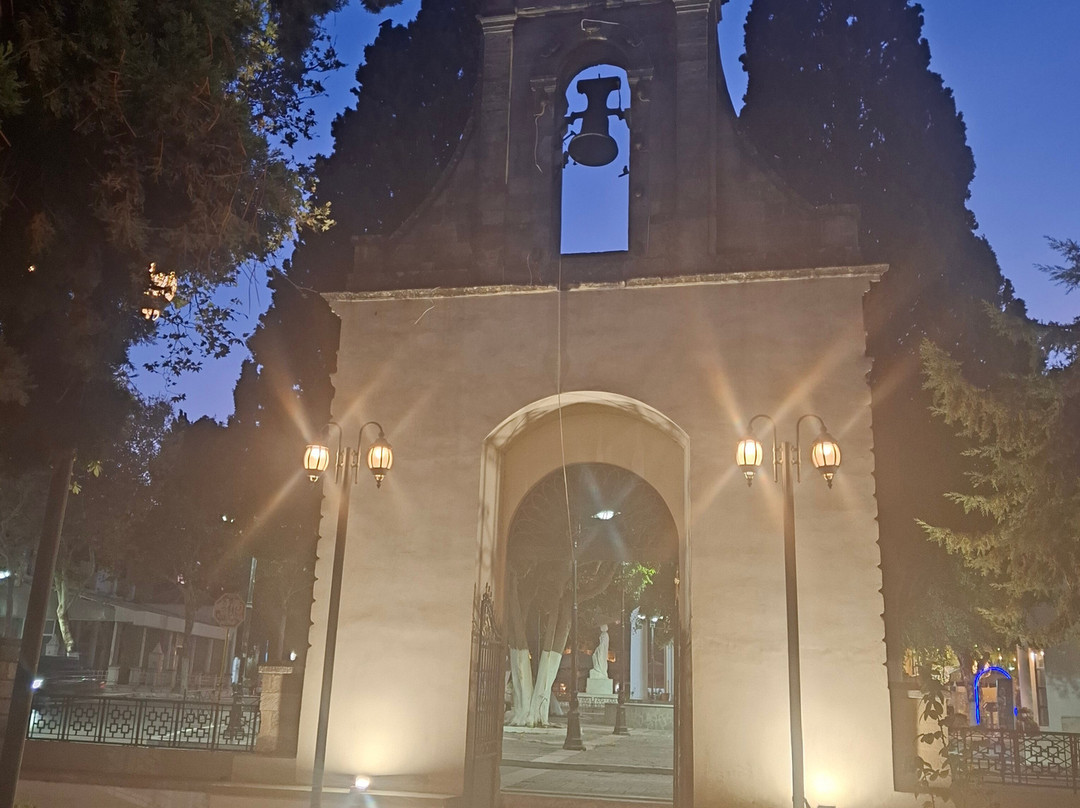 Valentino Hotel Apartment主图