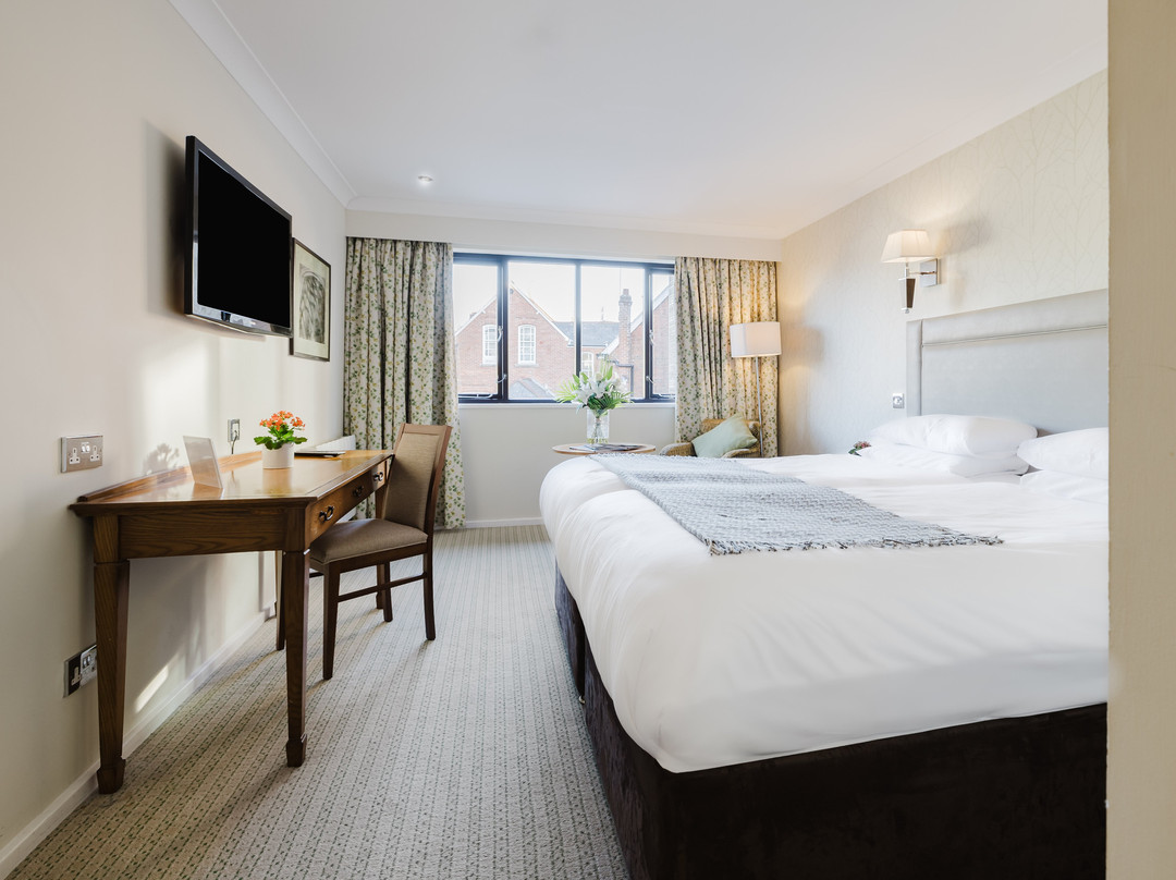 温彻斯特皇家酒店主图