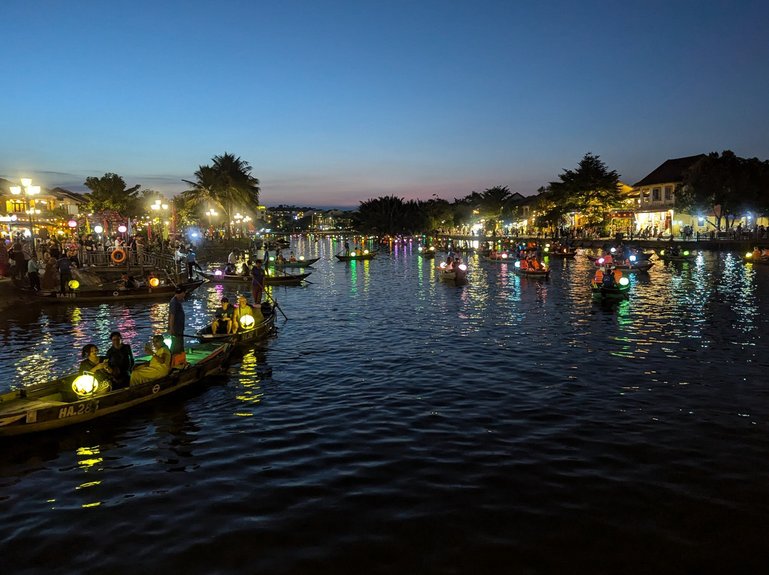 Authenitc Travel DA NANG-岘港必去景点