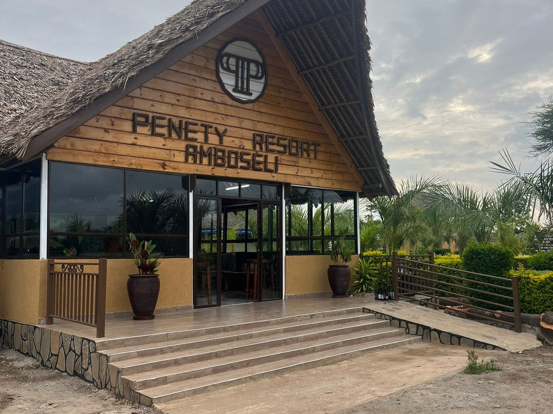 Penety Amboseli Resort