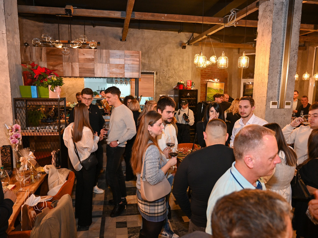 DropStop Wine Bar & Restaurant-斯科普里必去景点