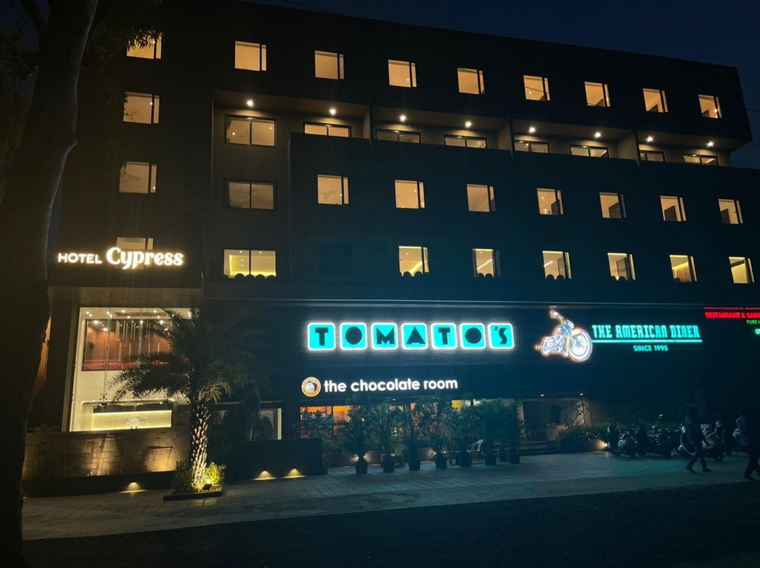 Hotel Cypress