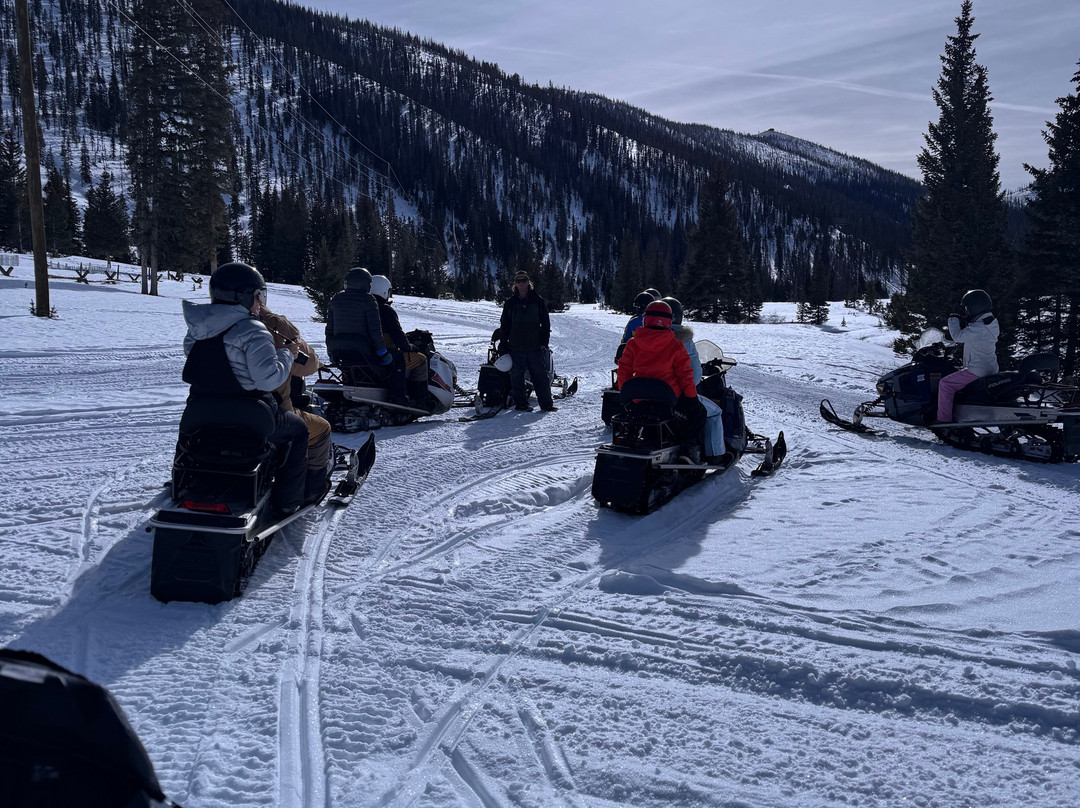 Monarch Snowmobile Tours-萨利达必去景点