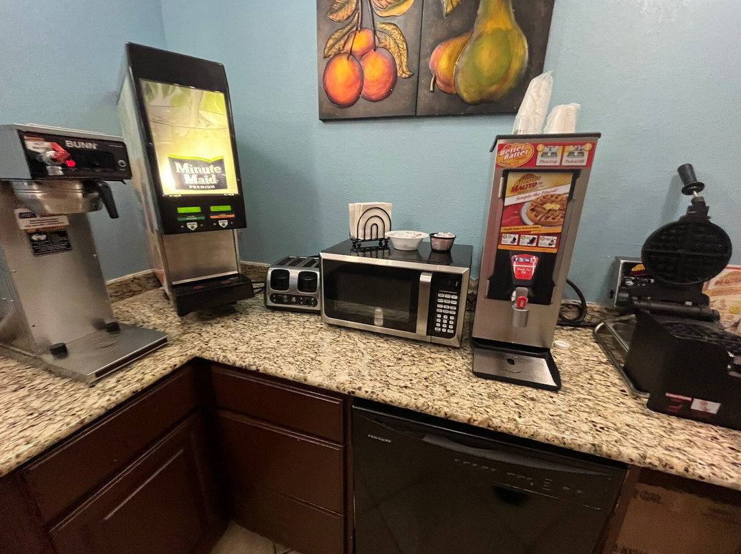 Days Inn by Wyndham Central City主图