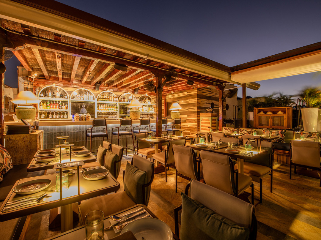 Buena Vida Marisqueria y Rooftop