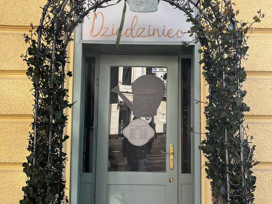 Dziedziniec