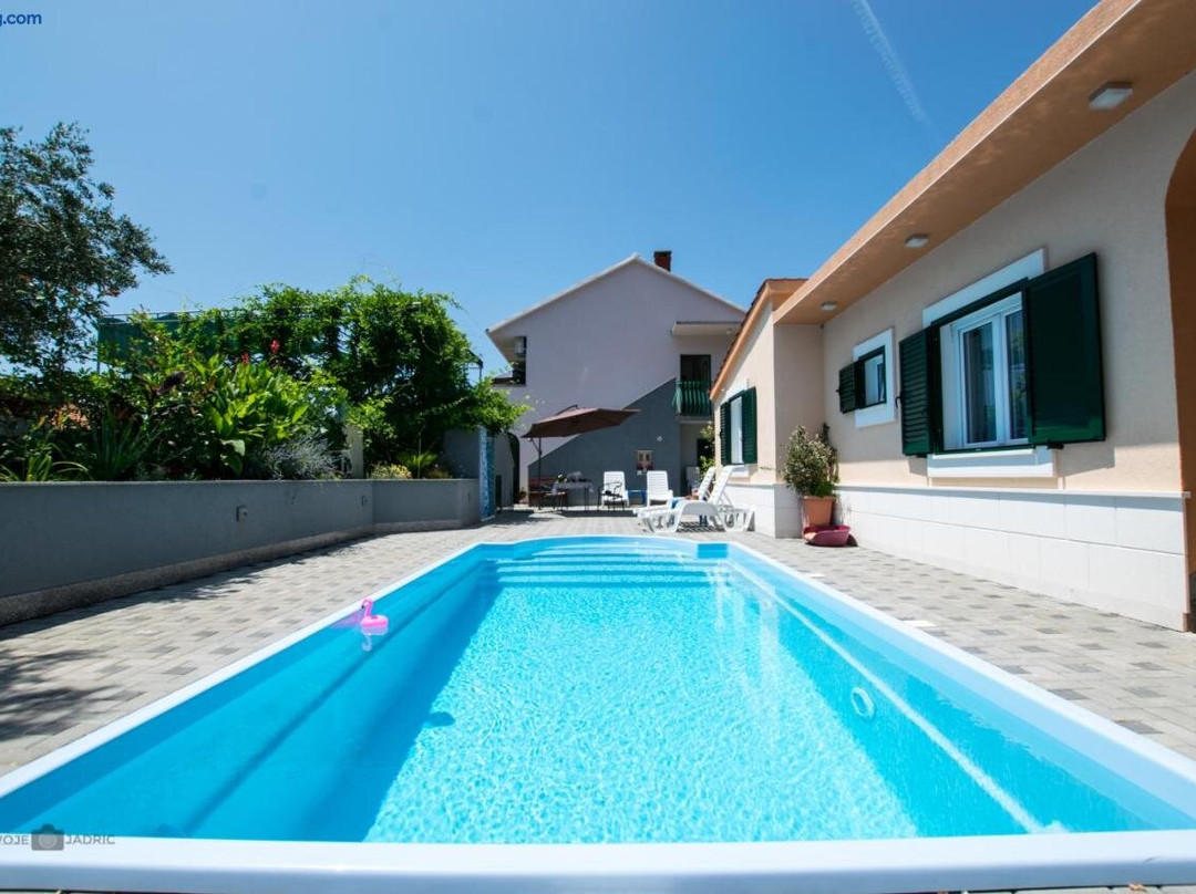 Seafront Apartments With Pool