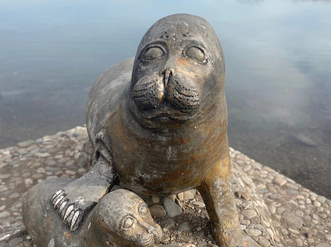 Seal Sculpture景点图片