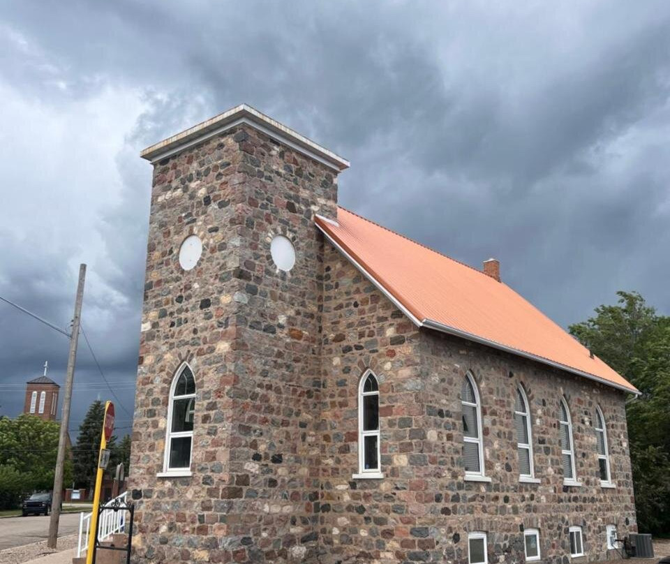 Old Stone Inn