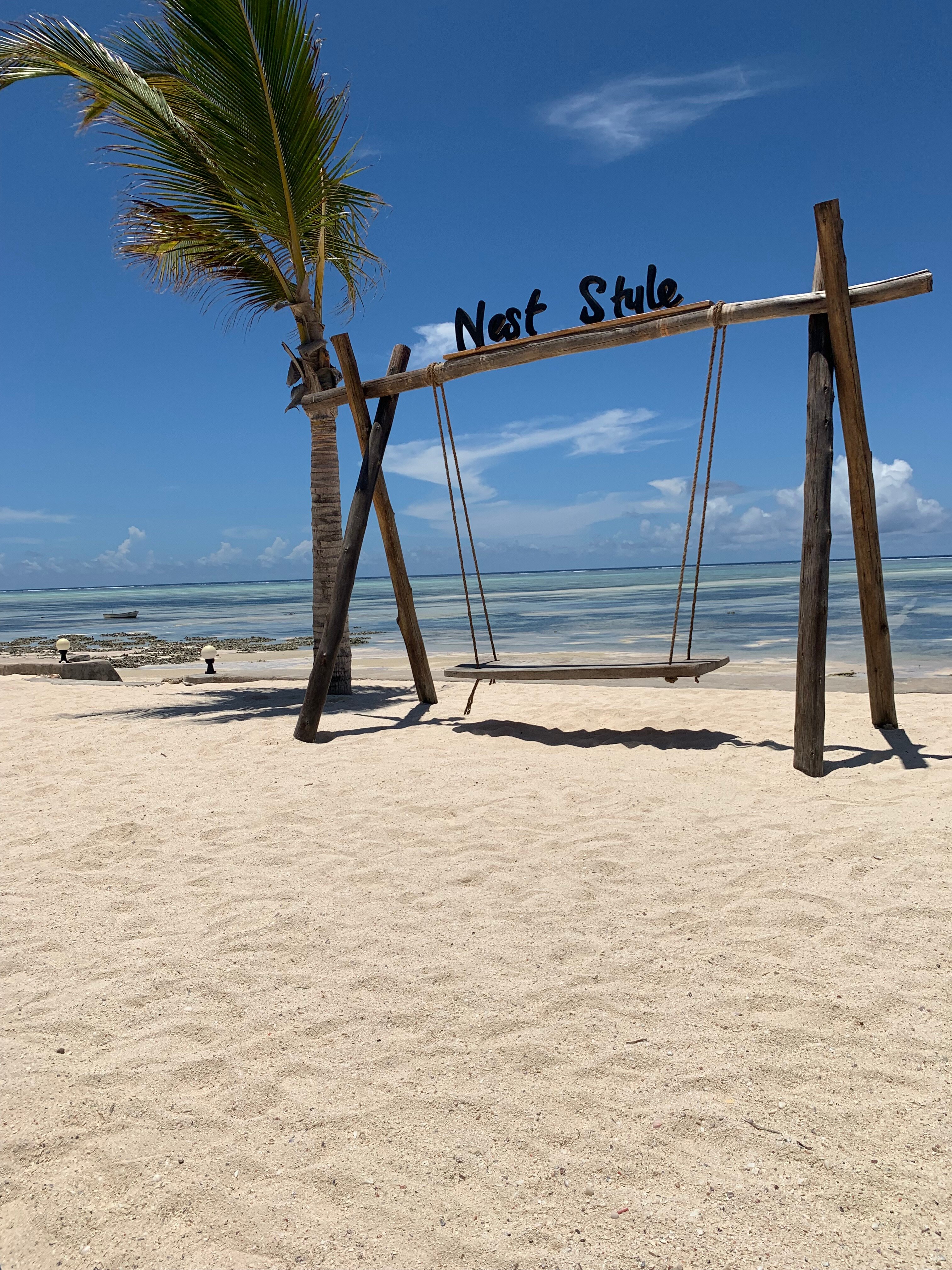 Nest Style Beach Hotel Zanzibar-泳池